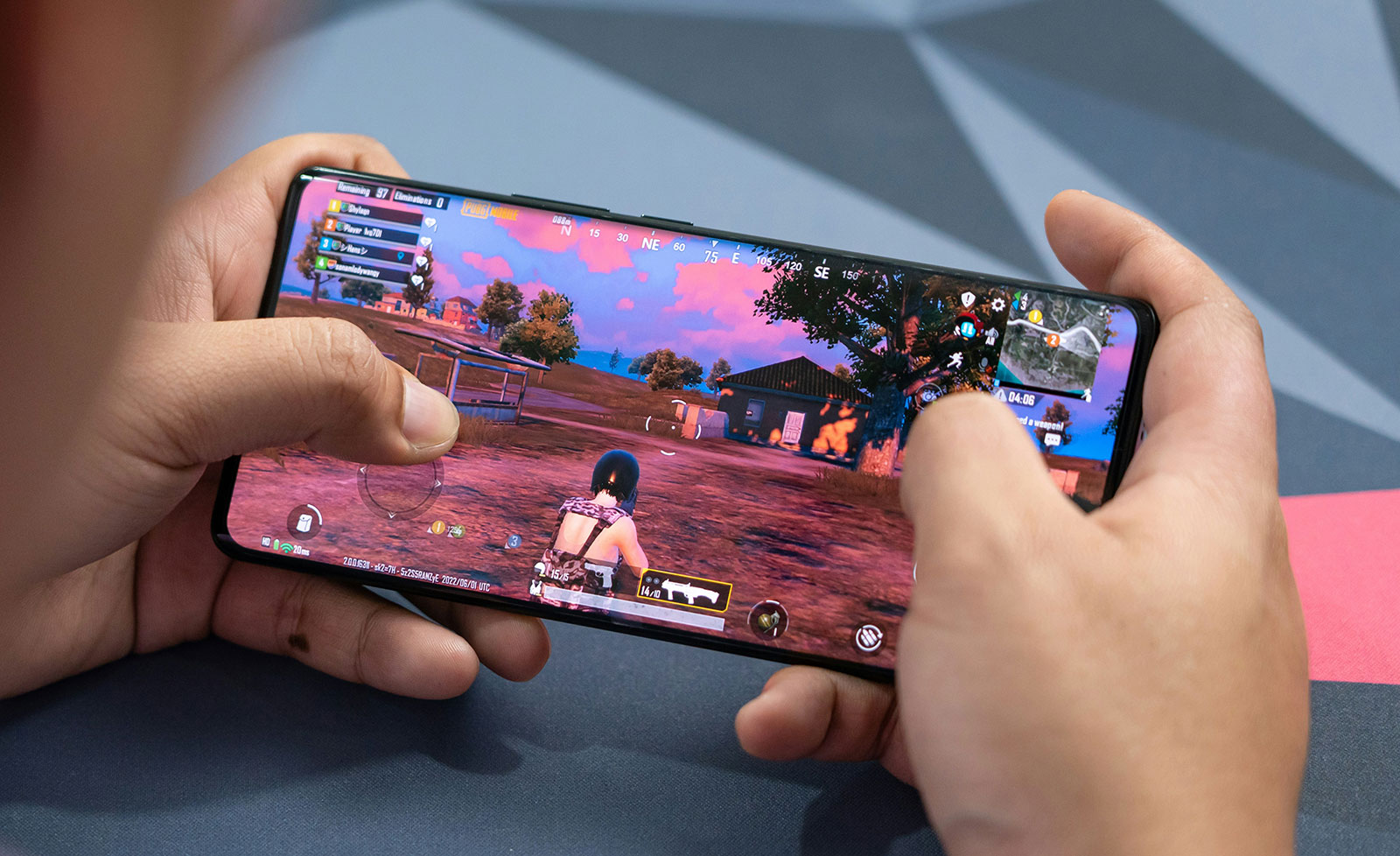 mobile gamer
